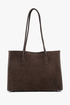 Frontale Ansicht der geräumigen dunkelbraunen Damen-Shopper-Tasche aus weichem Naturvelours mit langen Henkeln 