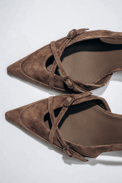 Dunkelbraune Damen-Slingpumps von oben mit Chevreau-Lederdecksohle - Detailansicht