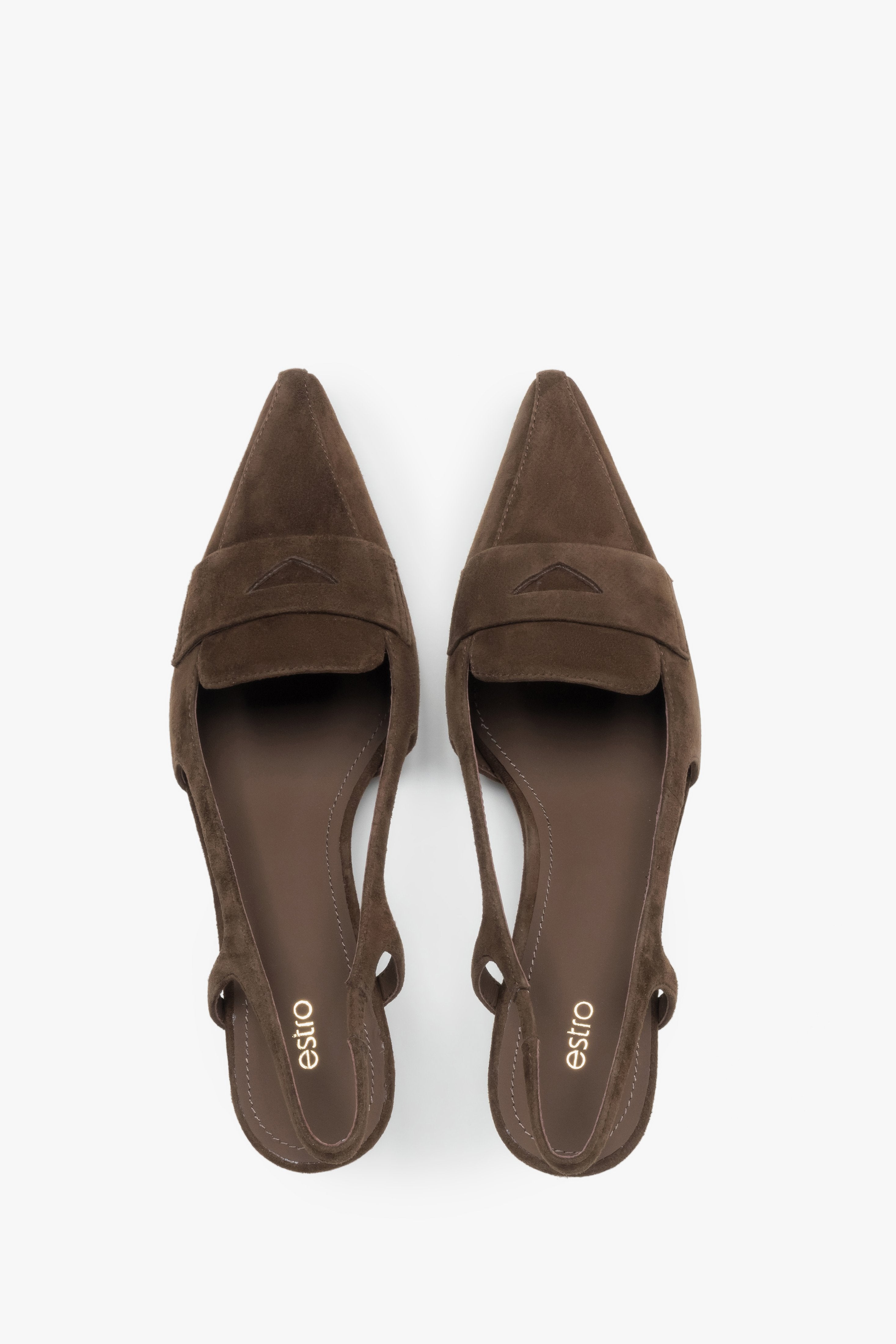 Dunkelbraune Damen-Slingpumps aus Velours in künstlerischer Ansicht mit offener Ferse