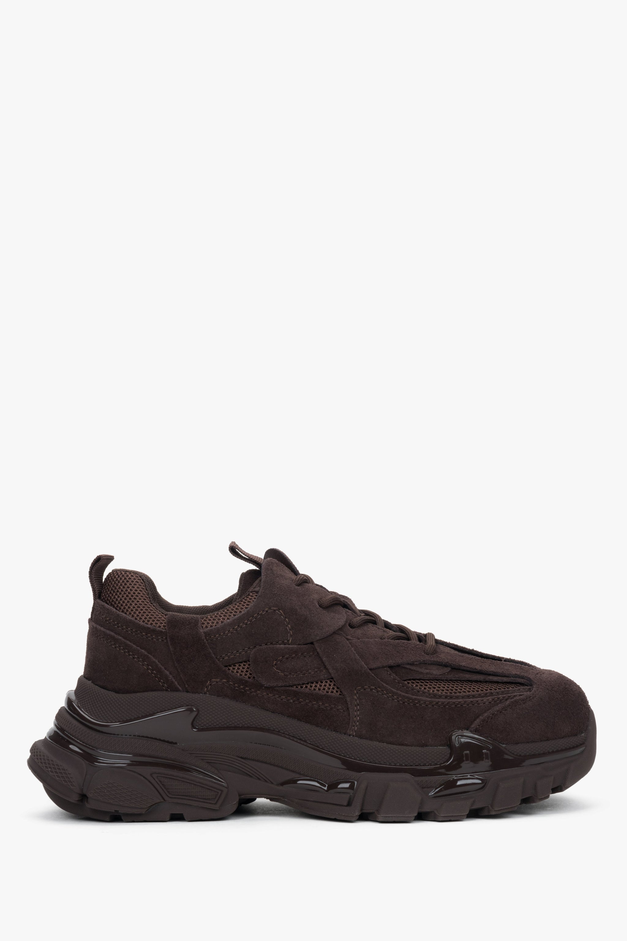 Andere Seitenansicht des ES8 Damen-Sneakers mit markanter Sohle.