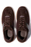 Dunkelbraune Damen-Sneaker aus Leder und Veloursleder in Draufsicht