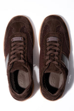 Dunkelbraune Damen-Sneaker aus Leder und Veloursleder in Draufsicht