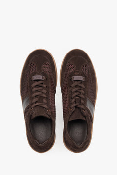 Dunkelbraune Damen-Sneaker aus Leder und Mesh als Paar in Draufsicht