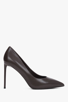 Zweites Seitenprofil des Stilettos, das den präzise ausbalancierten, 10,5 cm hohen Absatz zeigt 