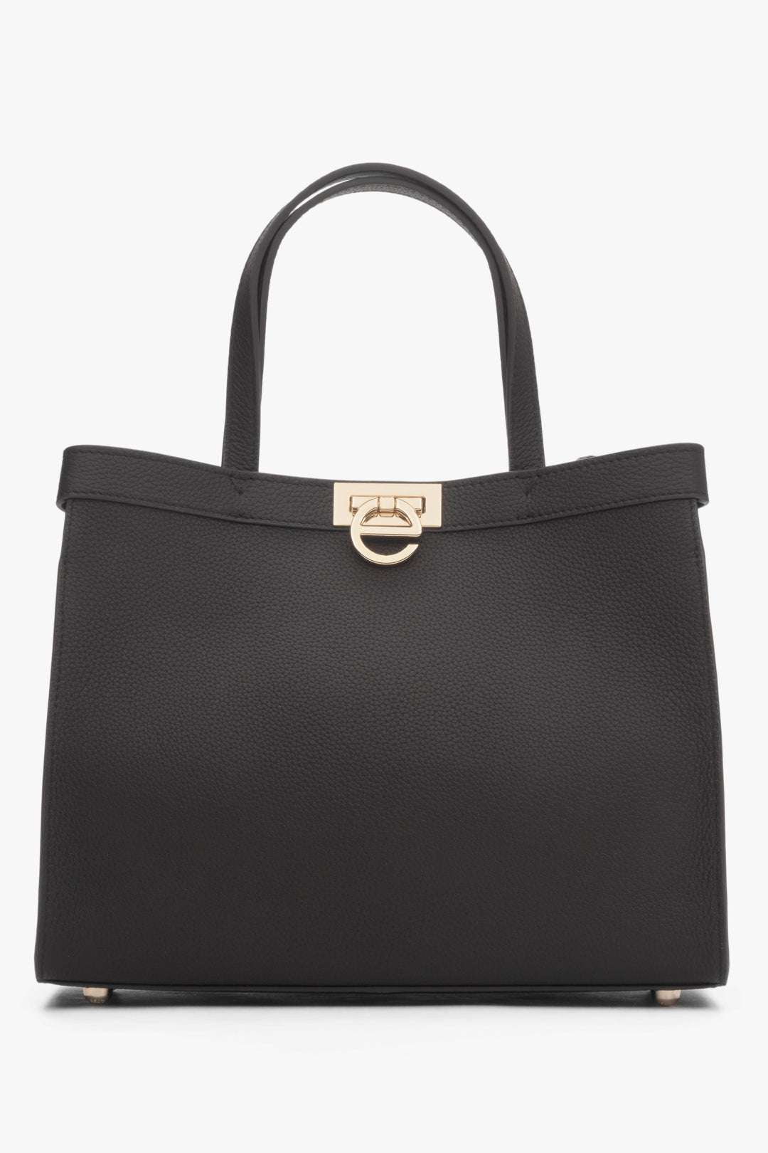 Frontansicht der eleganten Estro Handtasche in Dunkelbraun mit Fokus auf den Logo-Verschluss.