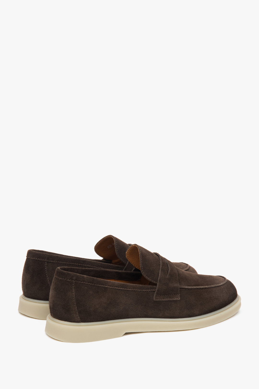 Stilvolle dunkelbraune Herren-Loafer von Estro, aus hochwertigem italienischem Naturveloursleder.