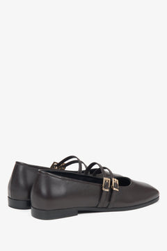 Dunkelbraune Leder-Ballerinas mit Schnalle für Damen.