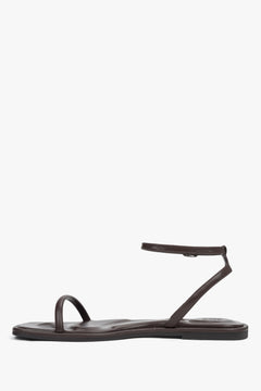 Dunkelbraune Damen Sandalen aus Leder mit silberner Schnalle