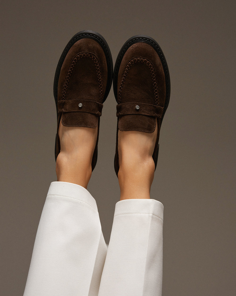 Estro Premium Penny-Loafer für Damen aus italienischem Velours.