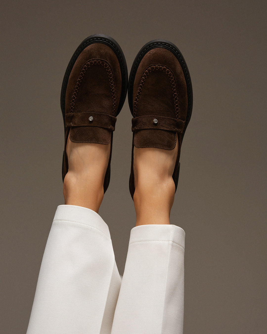 Estro Premium Penny-Loafer für Damen aus italienischem Velours.