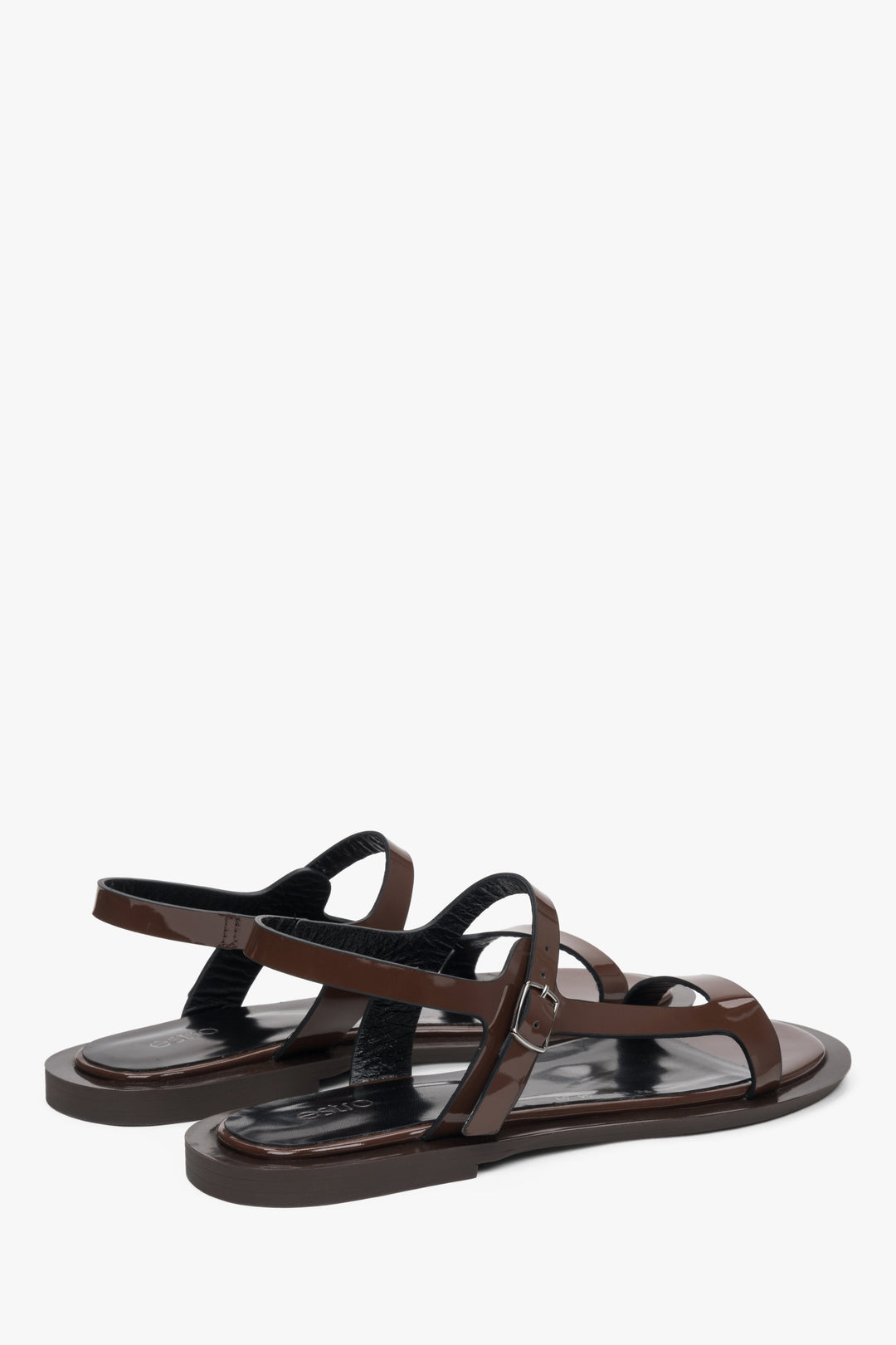 Stilvolle Sommer-Sandalen aus Lackleder in edlem Braun – Estro ER00117369