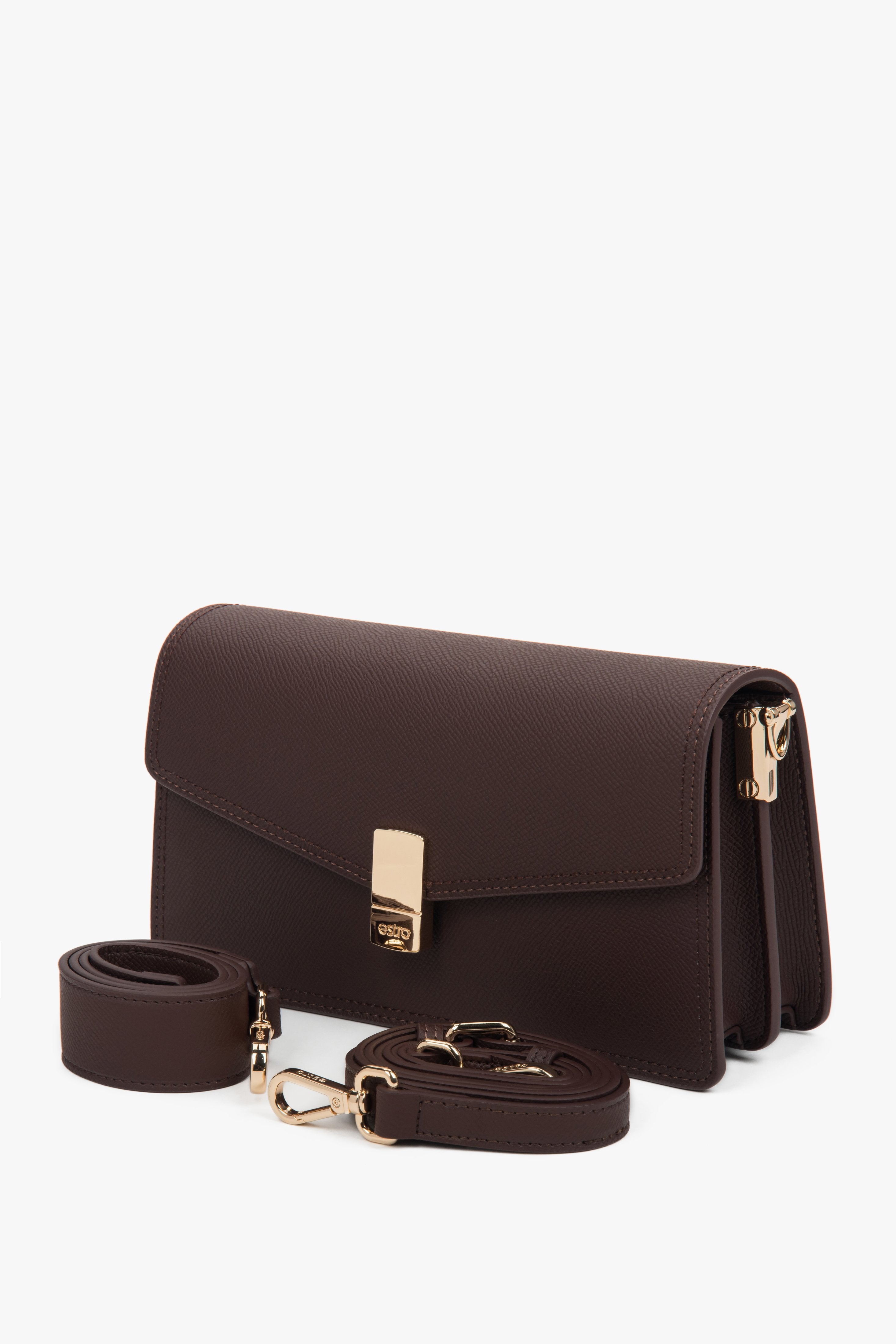 Stilvolle dunkelbraune Handtasche mit Goldakzenten – ideal für elegante Abendoutfits