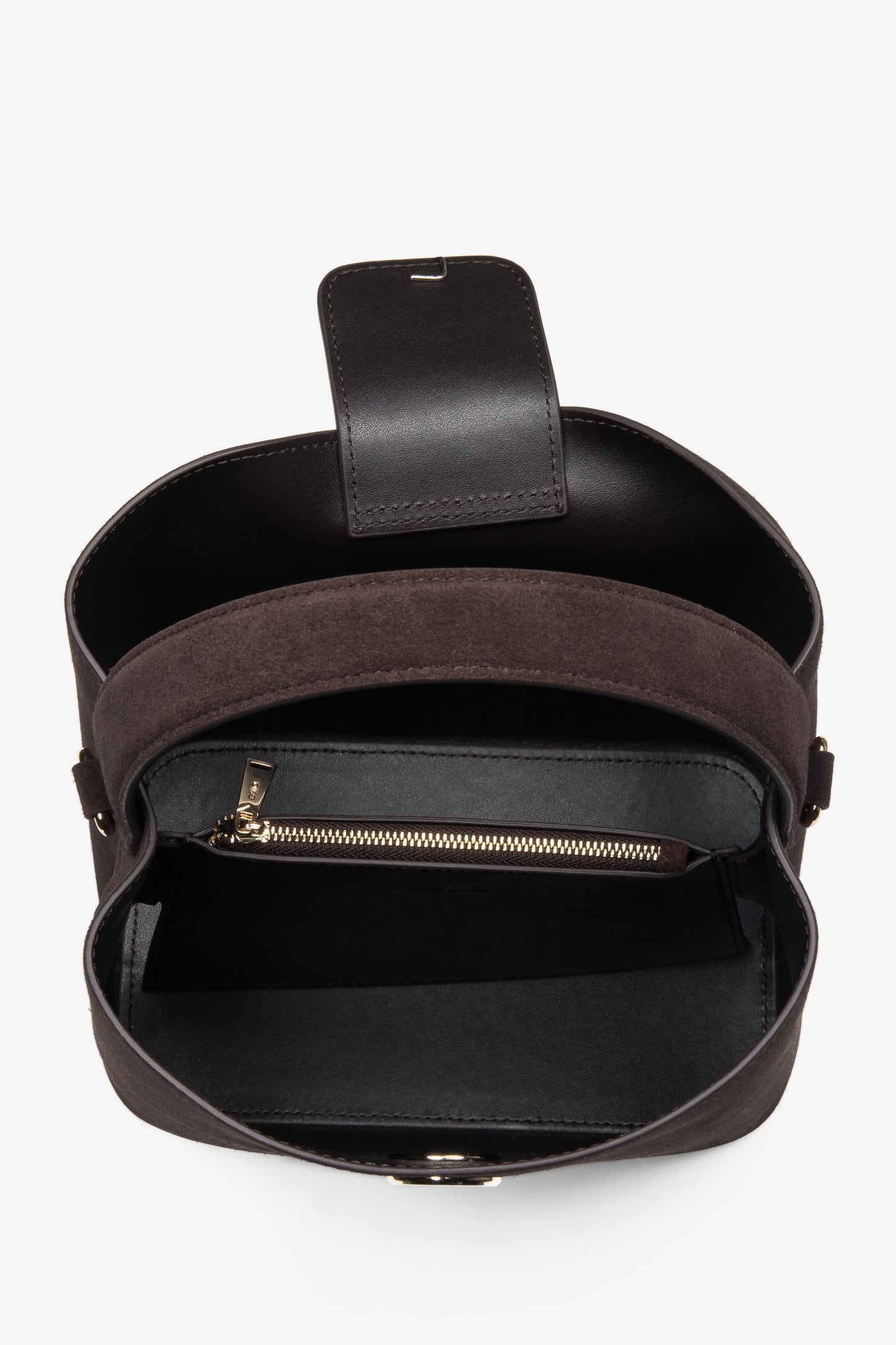 Elegante dunkelbraune Henkeltasche für Damen mit stabilen Tragegriffen.