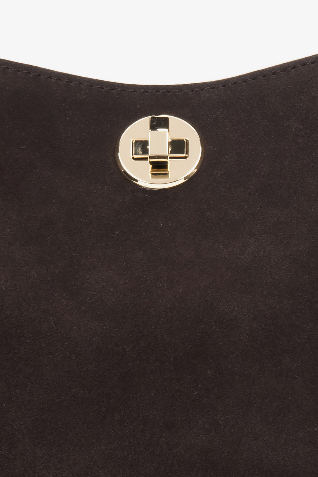 Seitenansicht der dunkelbraunen Estro Handtasche aus Natur-Velours.