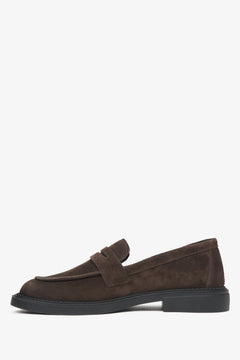 Damen-Penny-Loafer von Estro aus braunem italienischem Naturvelours – Seitenansicht.