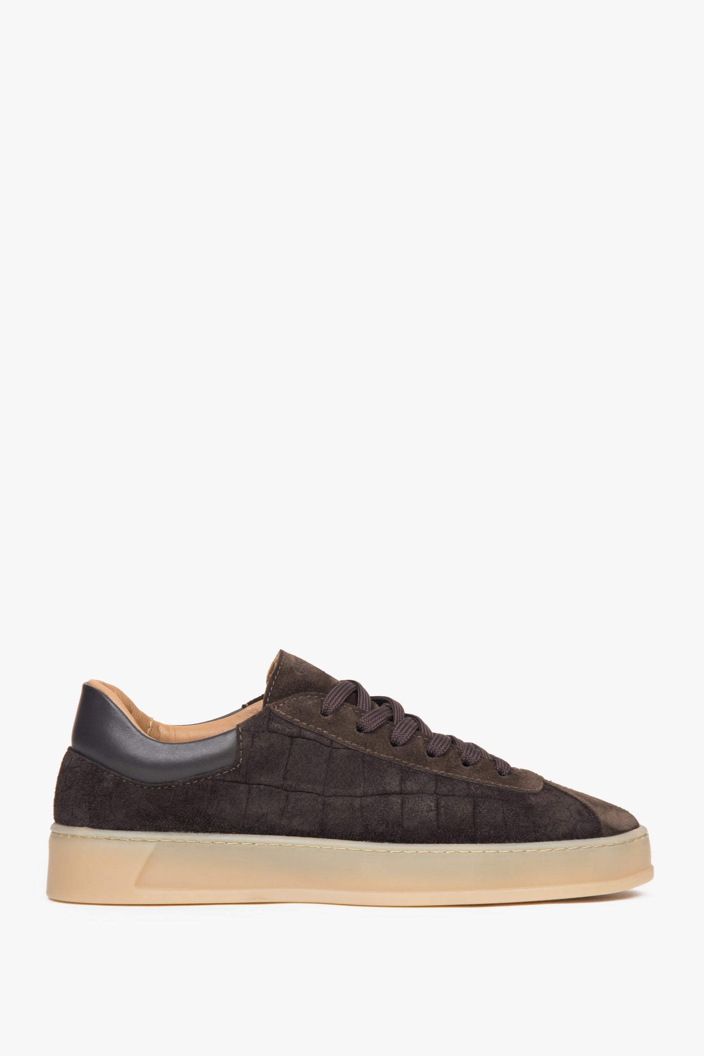 Dunkelbrauner Damen-Sneaker aus edlem italienischem Velours Estro ER00117955.