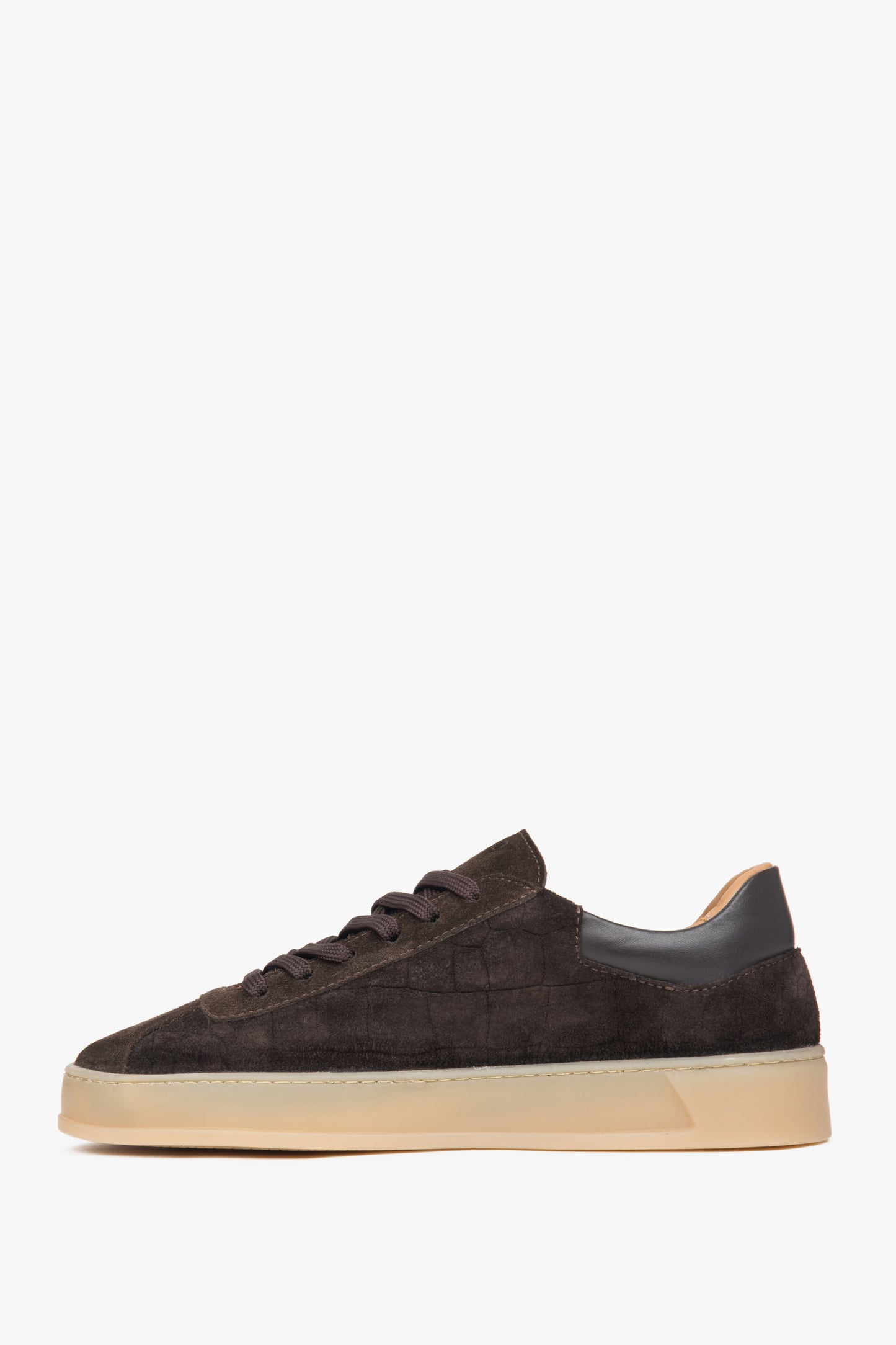 Elegante dunkelbraune Damen-Sneaker von Estro, gefertigt aus exklusivem italienischem Premium-Velours.