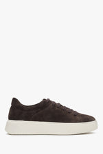 Dunkelbrauner Damen-Sneaker low aus edlem italienischem Velours Estro ER00115698.