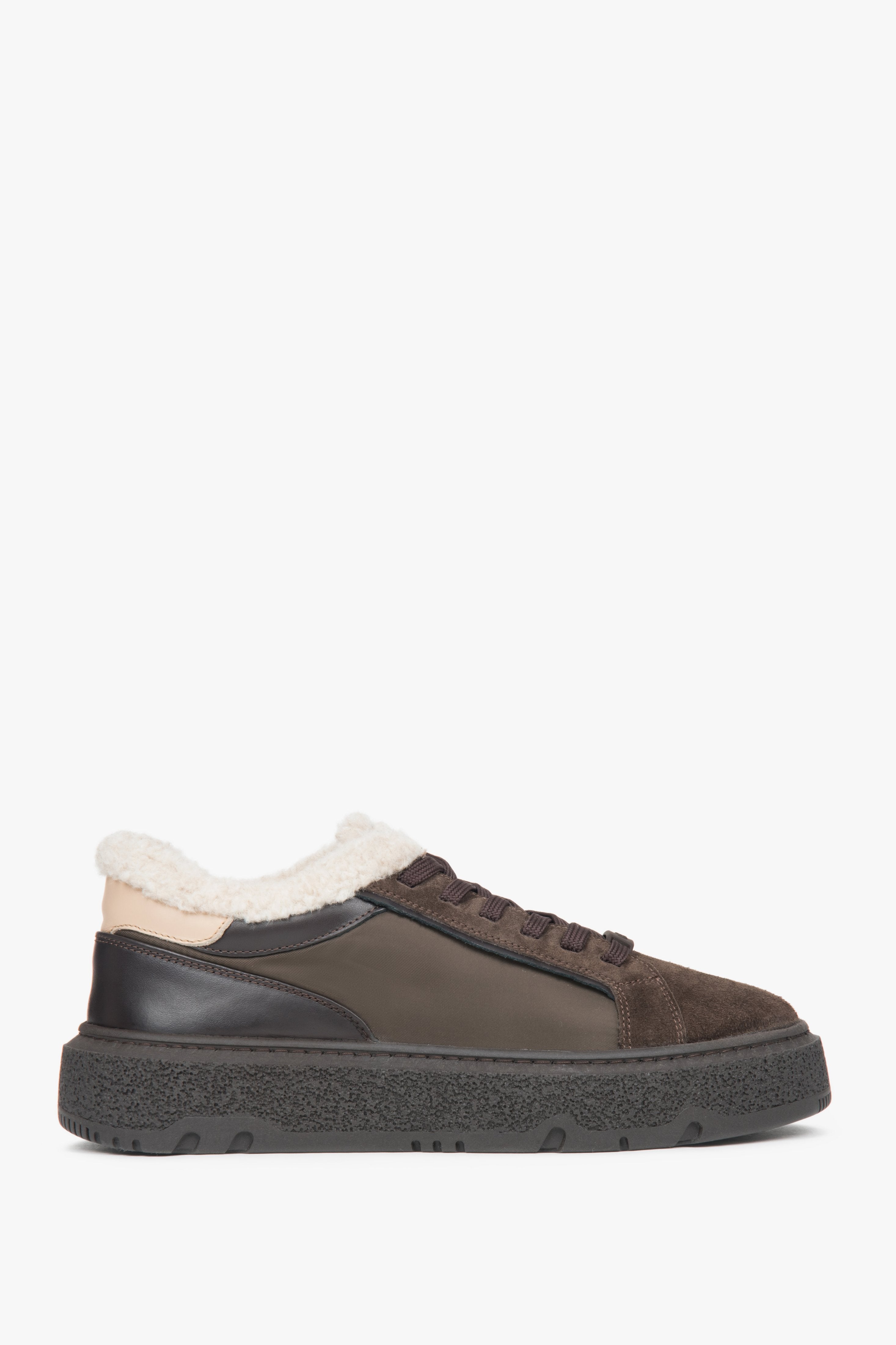 Dunkelbrauner Damen-Wintersneaker aus italienischem Leder und Velours Estro ER00117957.