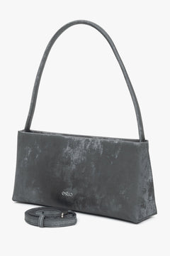 Damenhandtasche aus echtem Leder von Estro in Schwarz mit Marmoreffekt.