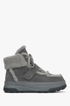 Dunkelgraue Damen-Stiefelette aus Velours mit warmer Wollfütterung Estro ER00115861.