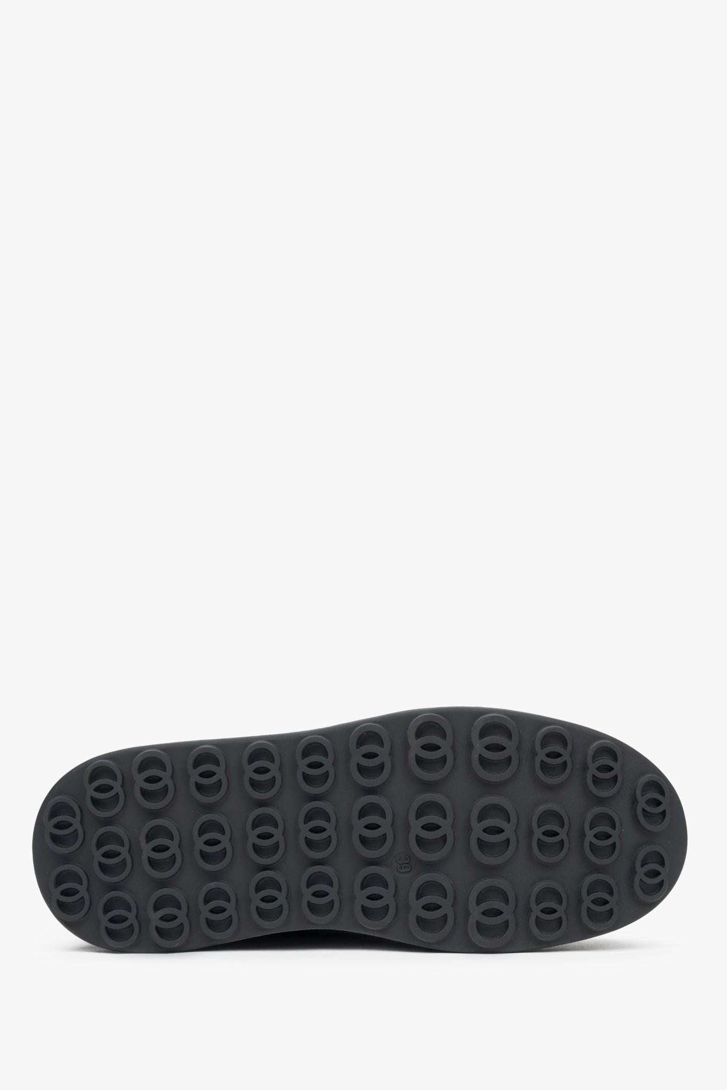Dunkelgraue Damenstiefeletten mit Wollfutter und Veloursobermaterial von Estro – Sohle.