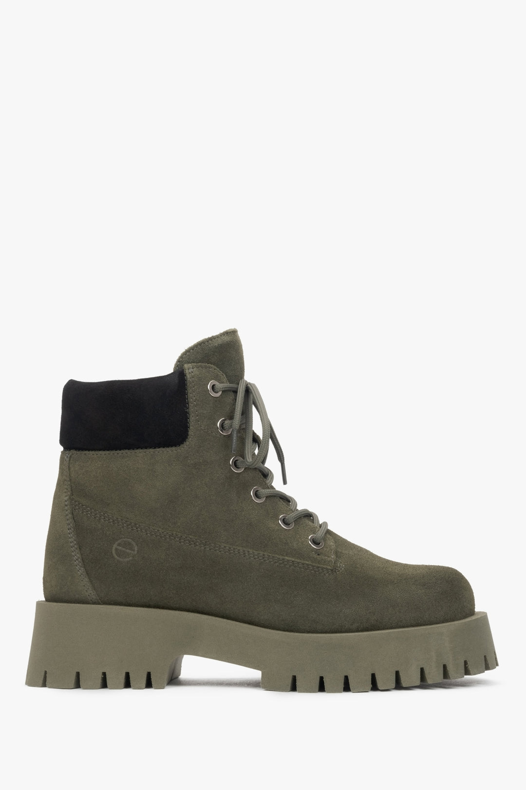 Dunkelgrüne Damen-Stiefelette zum Schnüren aus edlem italienischem Velours Estro ER00116339.