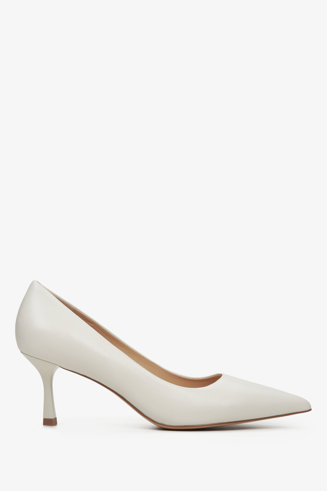 Elegante Damen-Pumps aus hellbeigem Echtleder mit spitzer Schuhspitze. Estro ER00114628