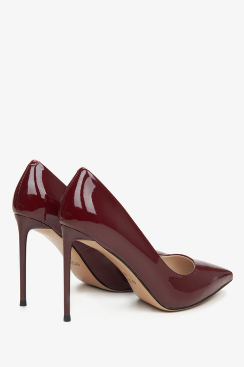 Damen-Pumps in Bordeaux von Estro aus echtem Leder mit hohem Absatz.