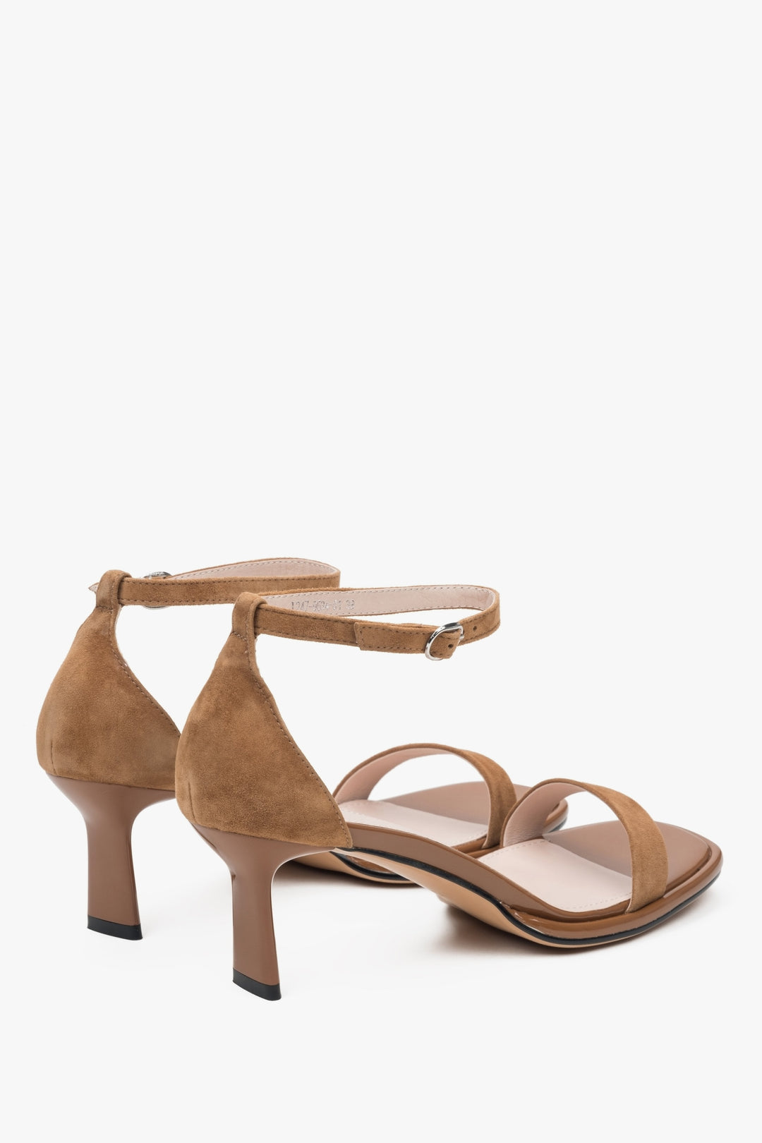 Elegante Damen-Sandaletten in Braun von Estro aus echtem Leder mit stilvollem Absatz.