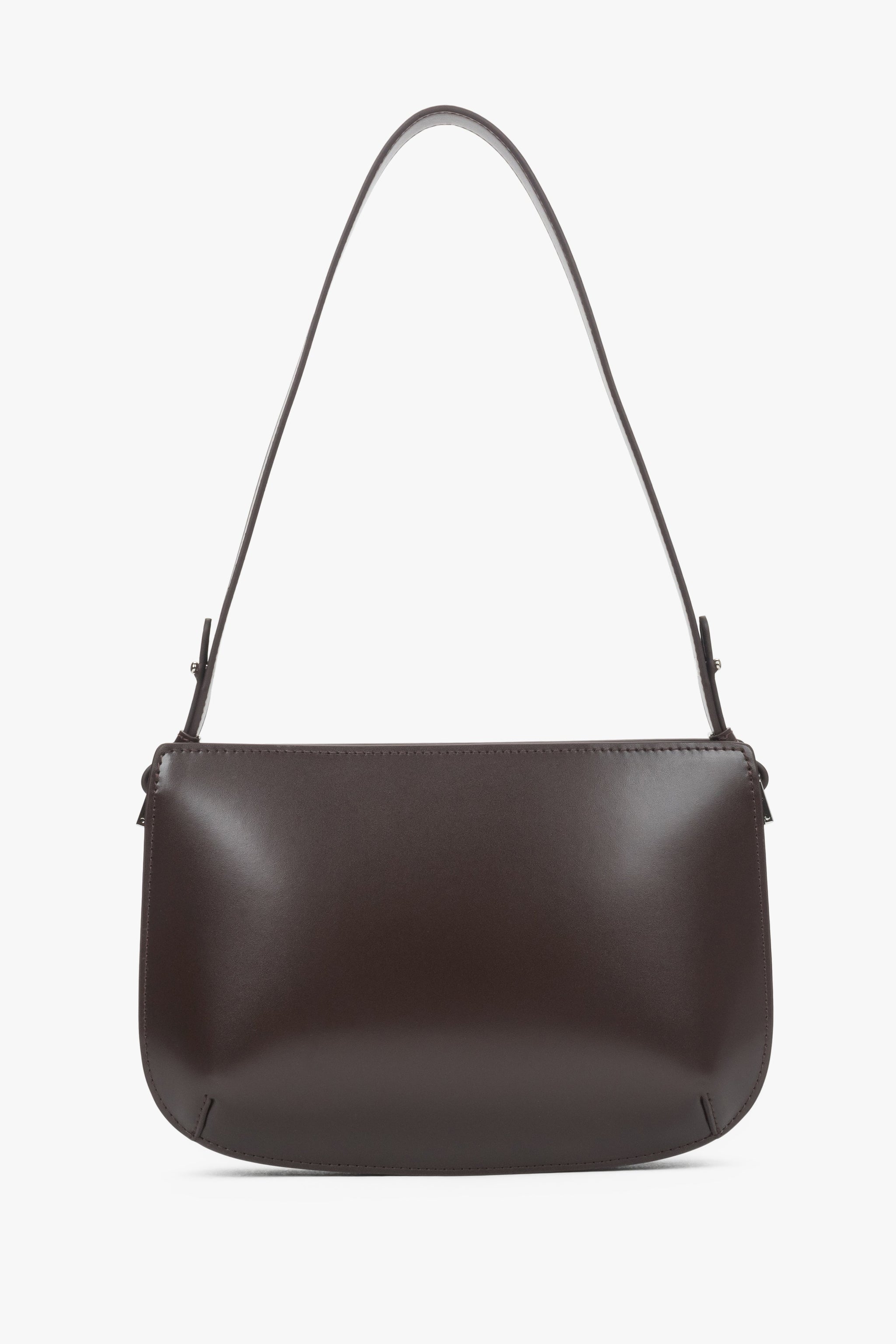 Flache Ansicht der eleganten Schultertasche in Dunkelbraun.
