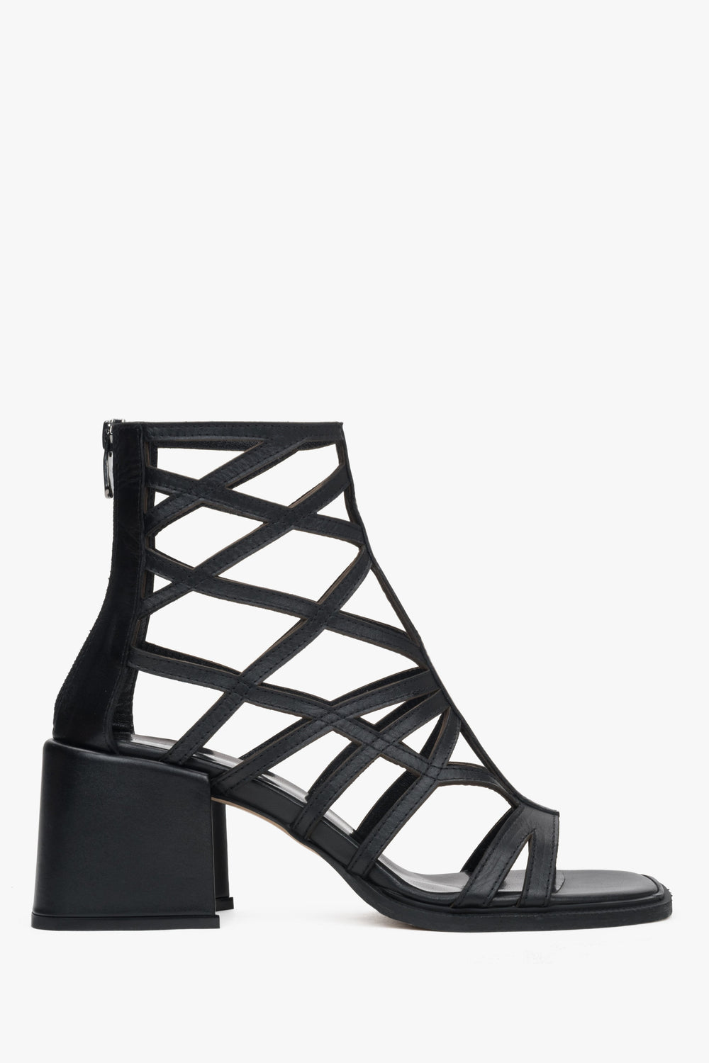 Elegante Römersandalen mit Cut-Outs in Schwarz Estro ER00117383.