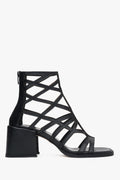 Elegante Römersandalen mit Cut-Outs in Schwarz Estro ER00117383.