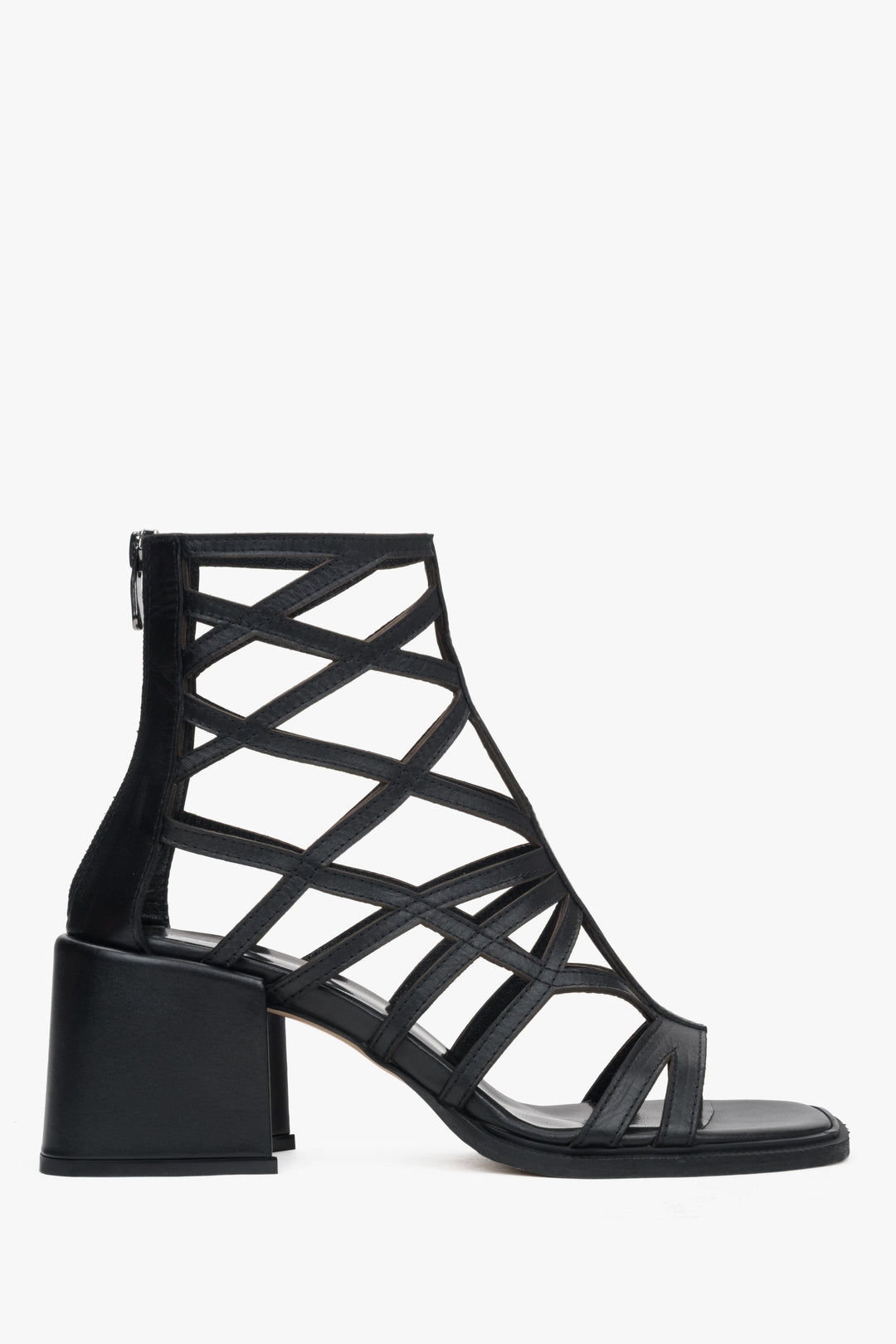 Elegante Römersandalen mit Cut-Outs in Schwarz Estro ER00117383.