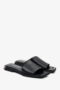 Schwarze flache Mules aus italienischem Leder, Modell Estro ER00109615