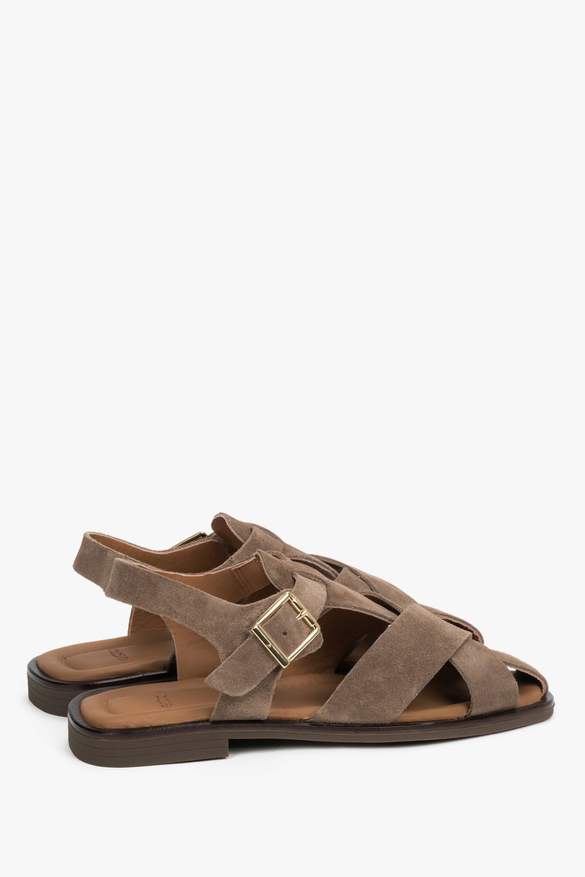 Graue Damen-Sandalen aus Veloursleder in schräger Seitenansicht mit Schnalle
