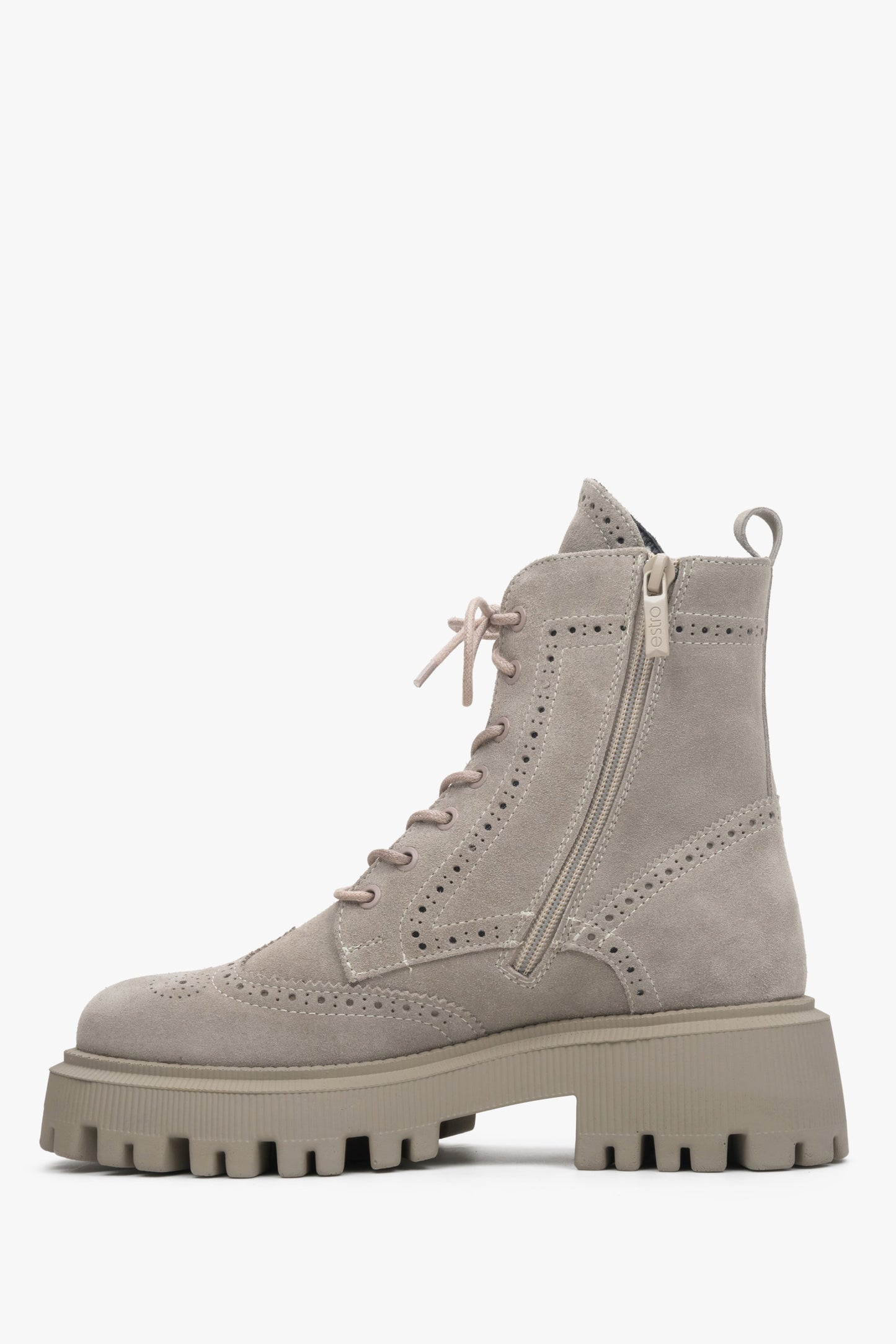 Graue Damen-Schnürstiefelette aus edlem Veloursleder Estro ER00113498.