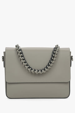 Graue Damen-Schultertasche aus edlem italienischem Leder mit Kette Estro ER00115033.