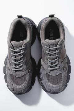 Graue Damen-Sneaker ES8 aus Naturvelours und atmungsaktivem Mesh mit Plattform Estro ER00120359