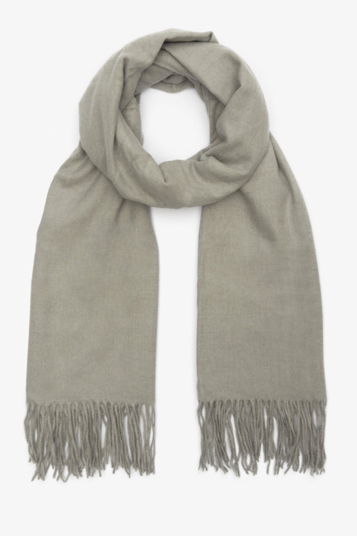 Grauer Damen-Schal mit Fransen, elegant drapiert und gebunden