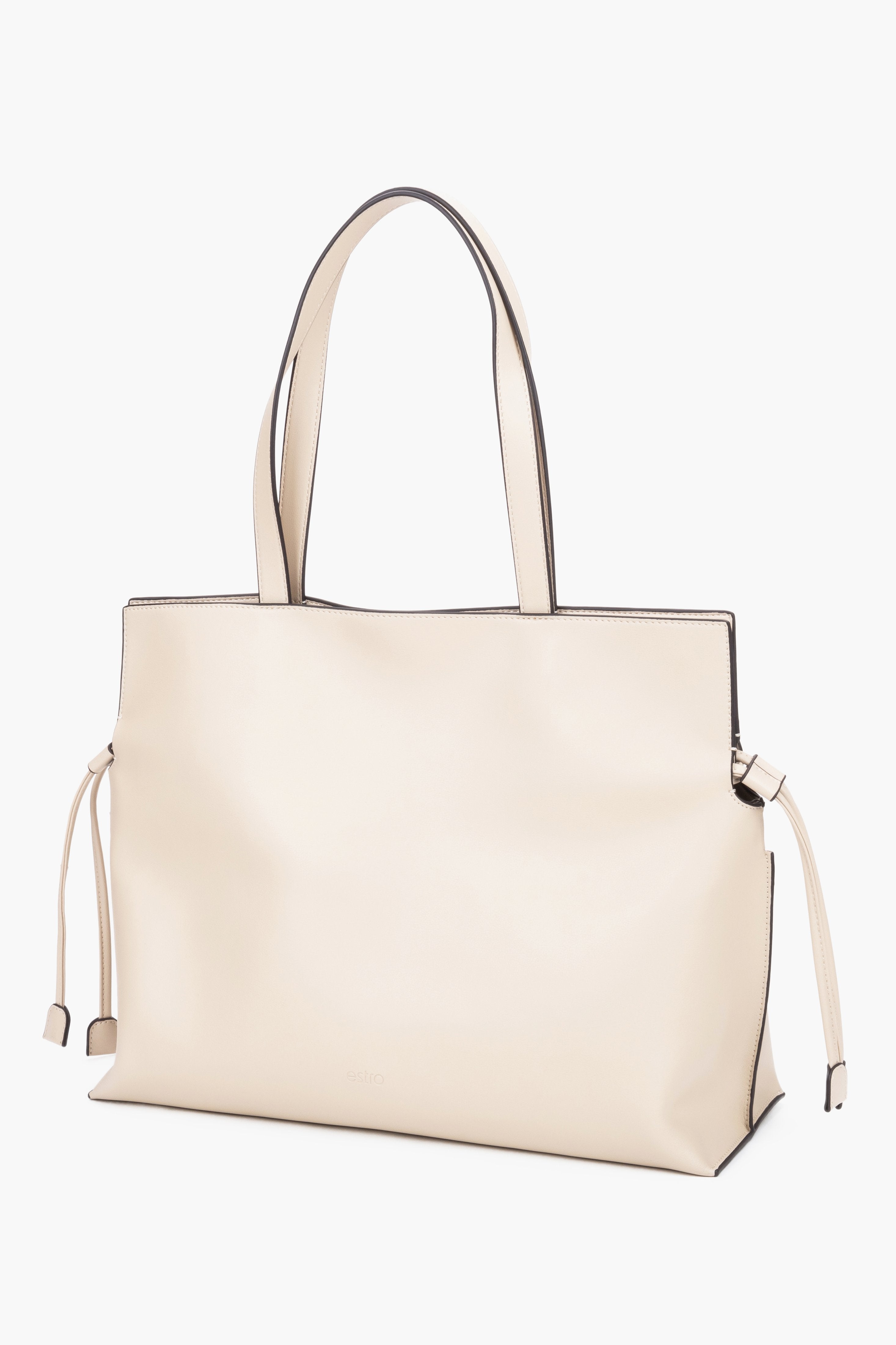 Ledertasche im erweiterten klassischen Shopper-Format