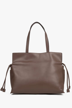 Ledertasche im erweiterten klassischen Shopper-Format Profil
