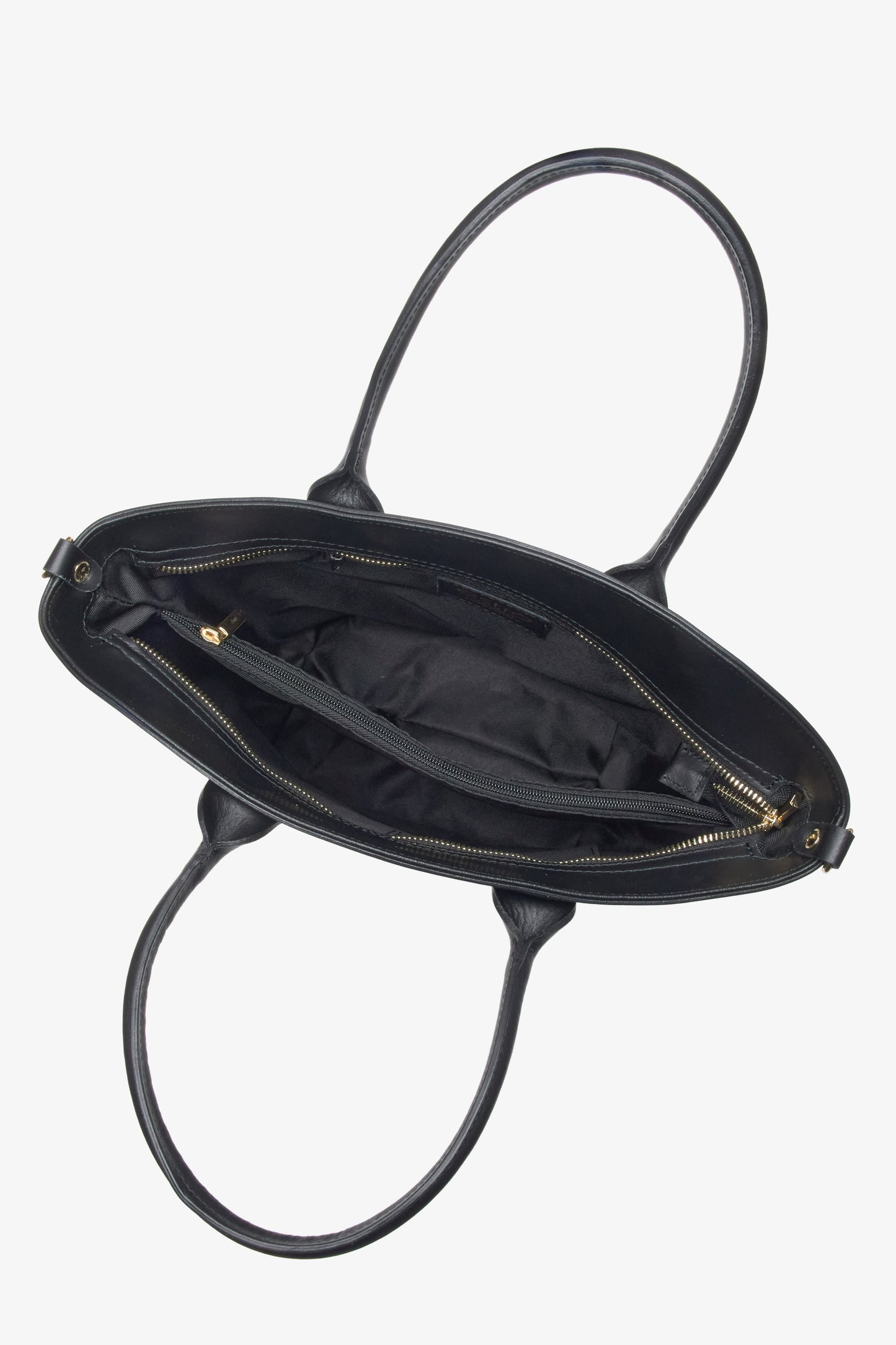 Innenansicht der schwarzen Ledertasche mit zwei Fächern und Reißverschluss