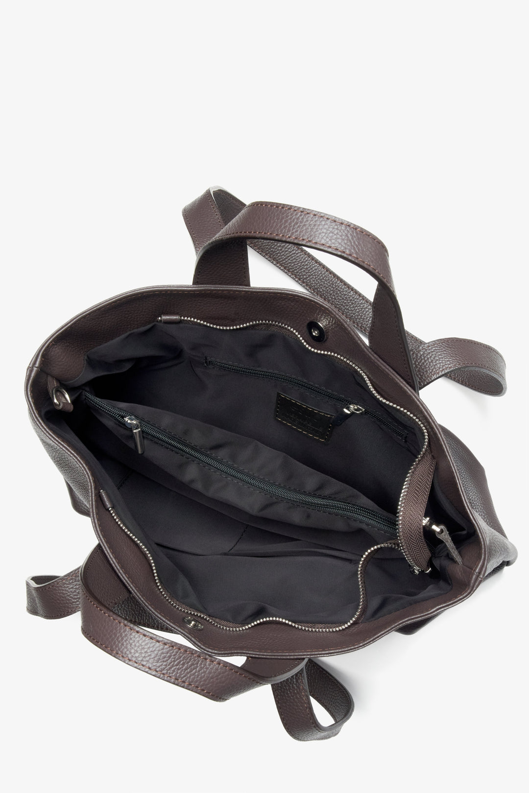 Damen-Shopper-Tasche in Dunkelbraun aus Naturleder von Estro – Nahaufnahme des Innenraums des Modells.