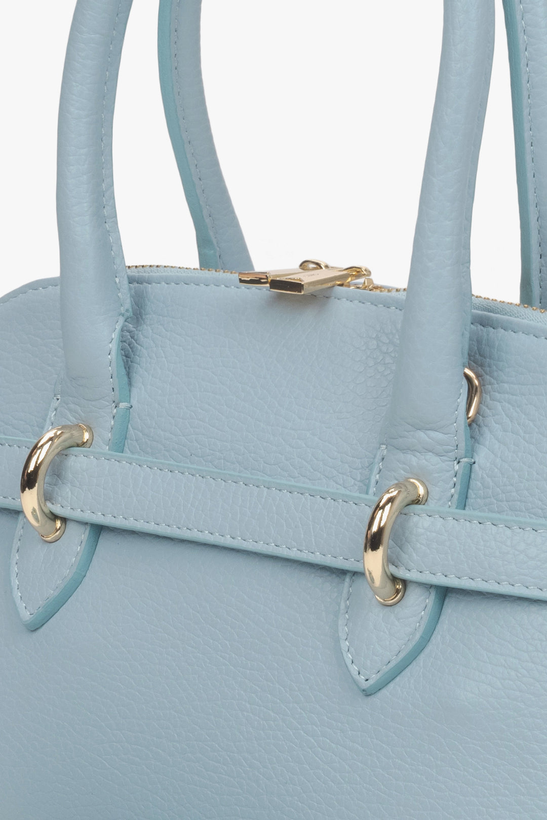 Hellblaue Schultertasche für Damen – handgefertigt in Italien von Estro.
