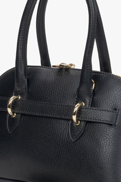 Schwarze Damen-Schultertasche von Estro aus edlem italienischem Premium-Leder.
