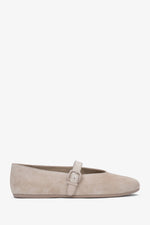 Hellbeige Damen-Ballerinas aus weichem Echtvelours mit Schnalle Estro ER00116949.
