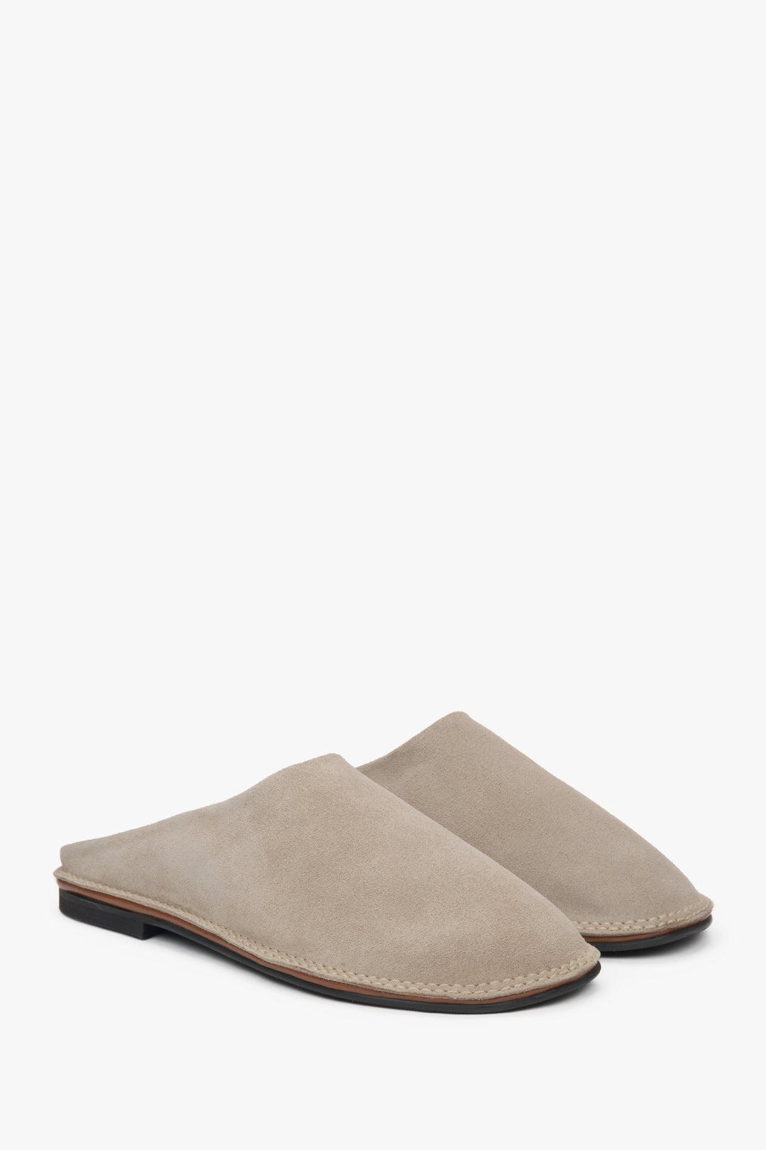 Sommerliche Pantoletten für Damen in hellem Beige mit weichem Obermaterial – Estro ER00117374