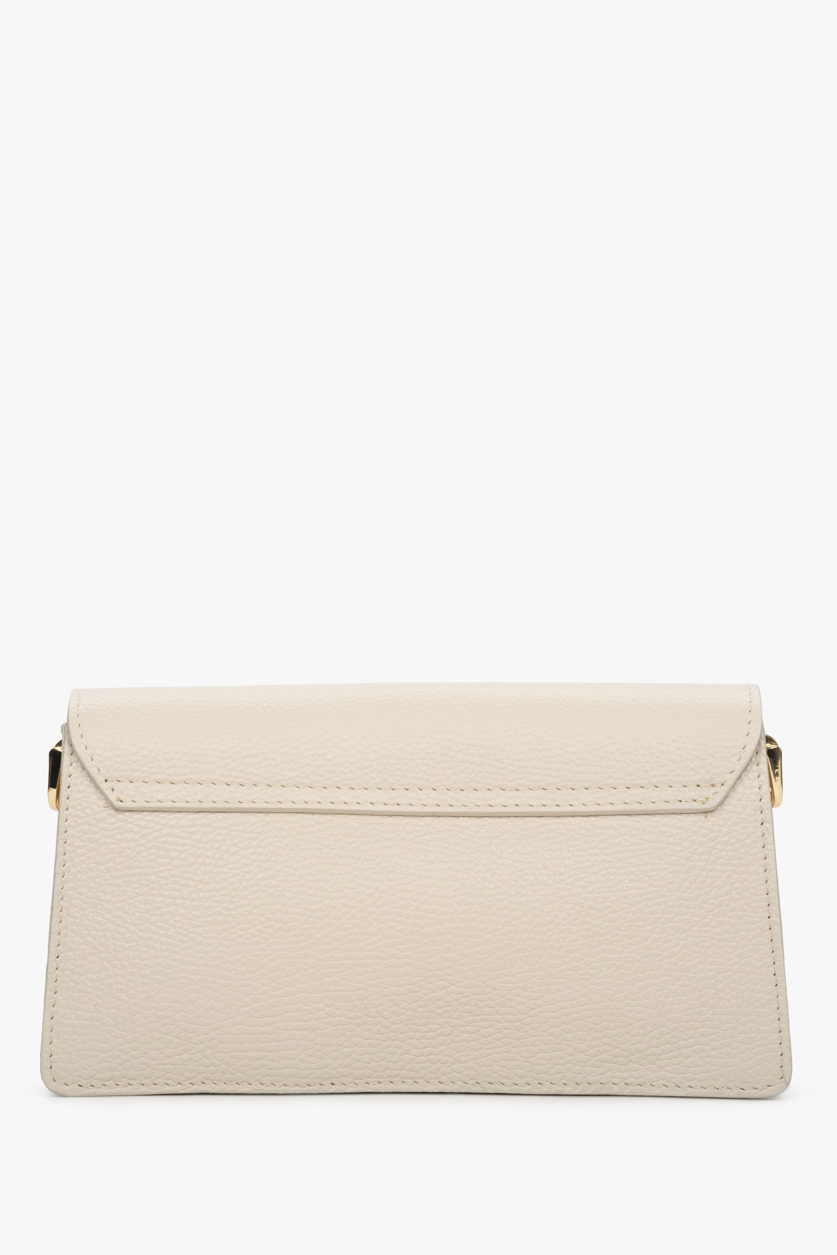 Zeitlose Schultertasche in Hellbeige – der perfekte Begleiter für jeden Tag und besondere Anlässe.