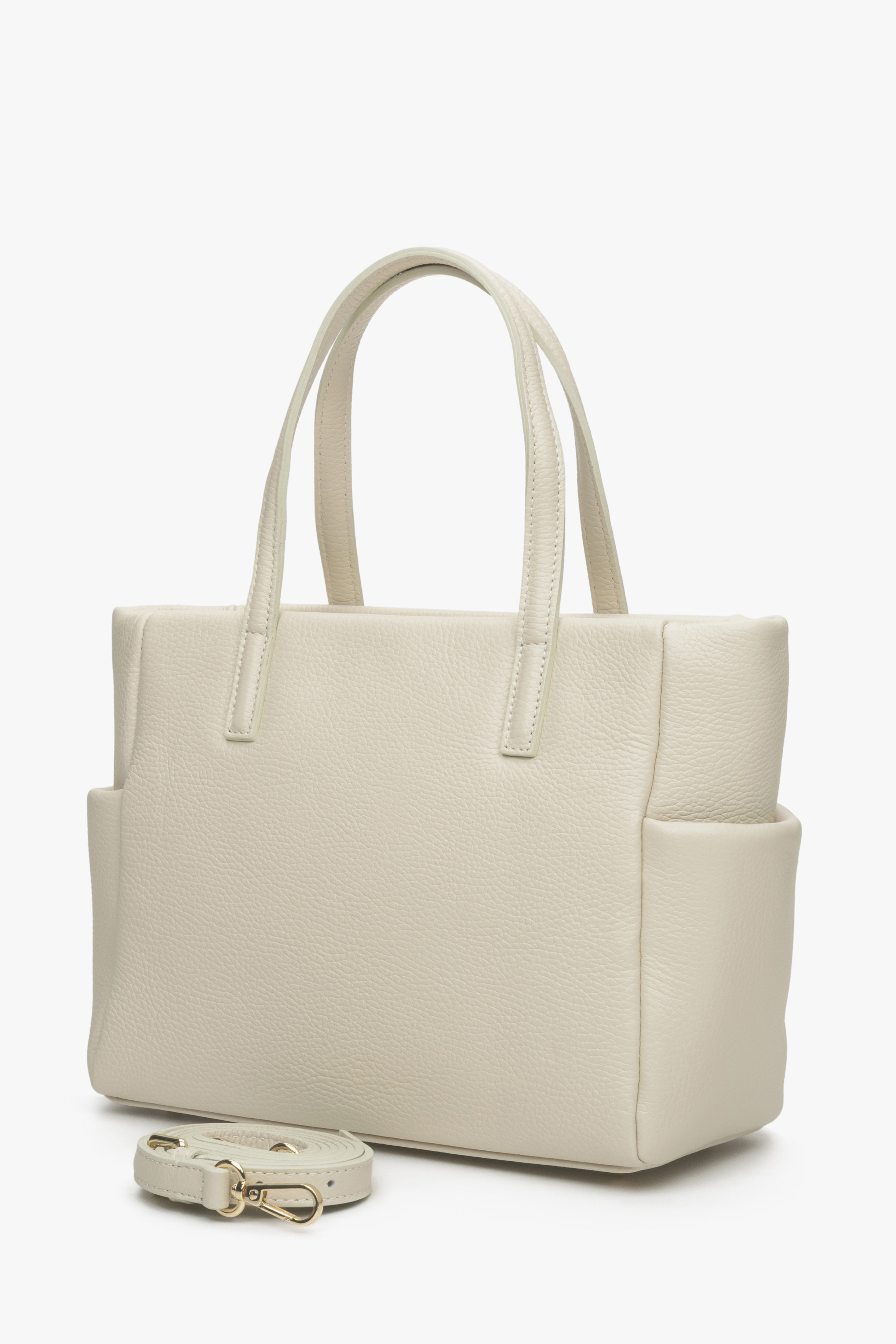 Hellbeige Damen-Lederhandtasche aus italienischem Echtleder von Estro.